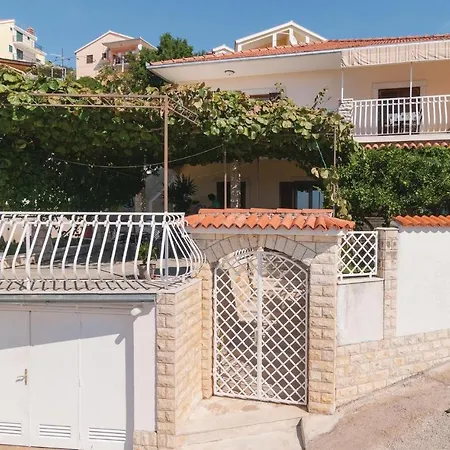 Amazing Apartment In Trogir With House Sea View Exterior photo