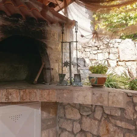 Amazing Apartment In Trogir With House Sea View Exterior photo