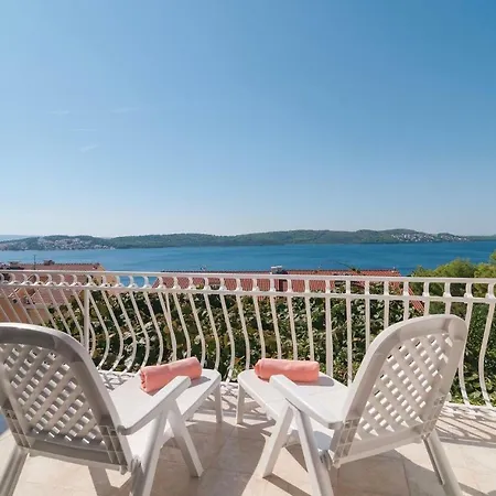 Amazing Apartment In Trogir With House Sea View Exterior photo