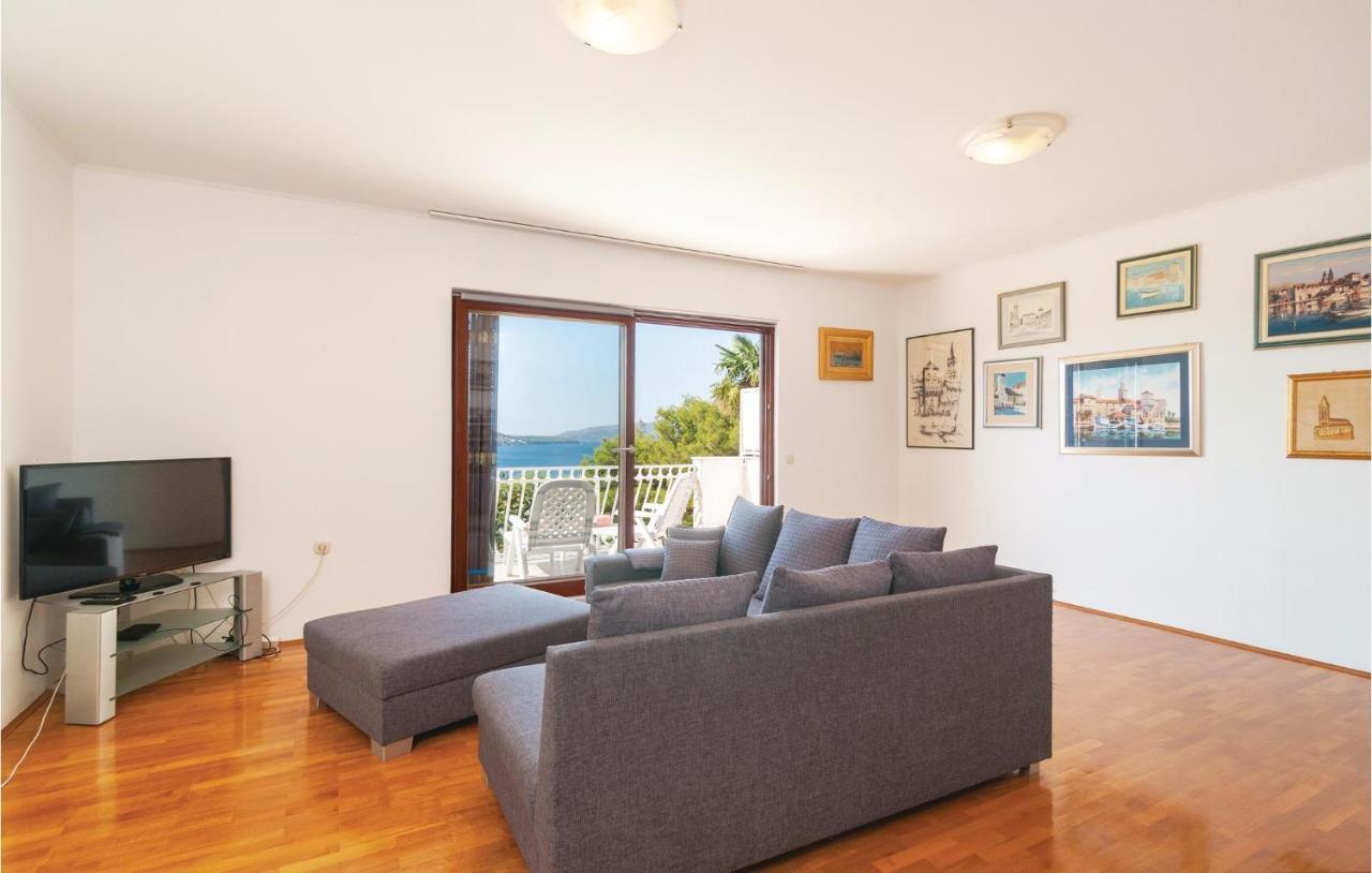 Apartment Amazing In With House Sea View *