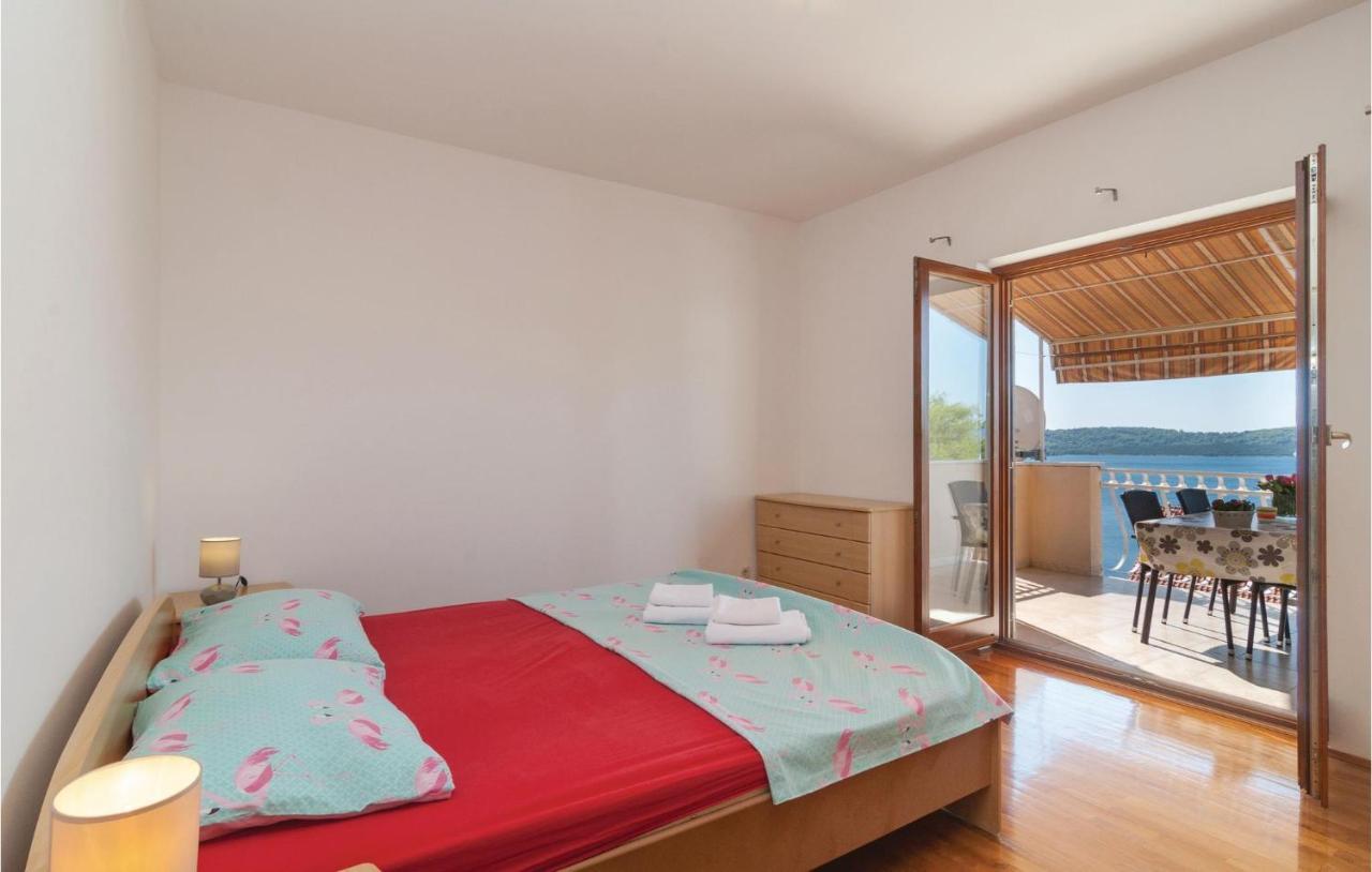 Amazing In With House Sea View *