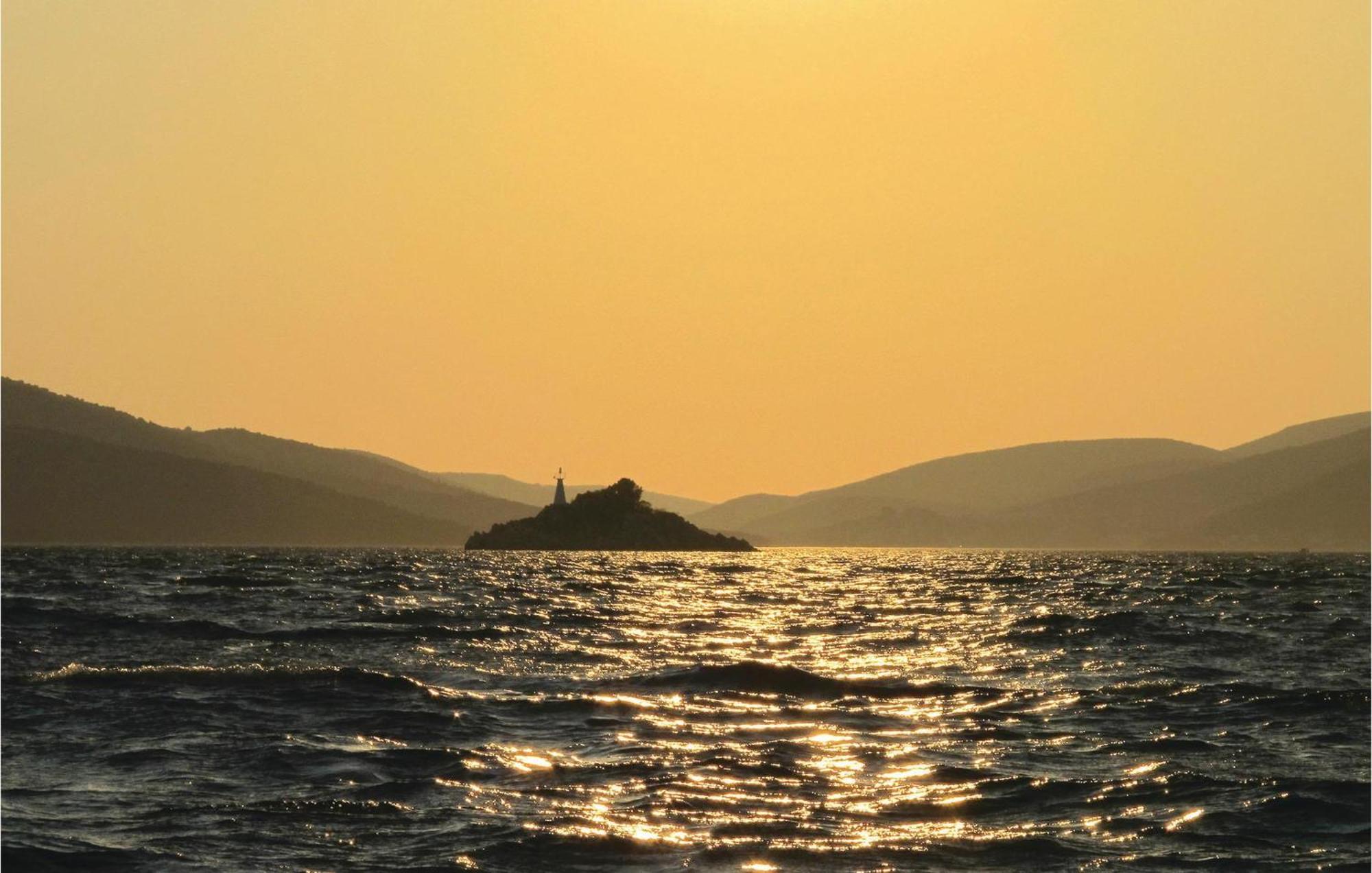 Amazing In With House Sea View Apartment Trogir